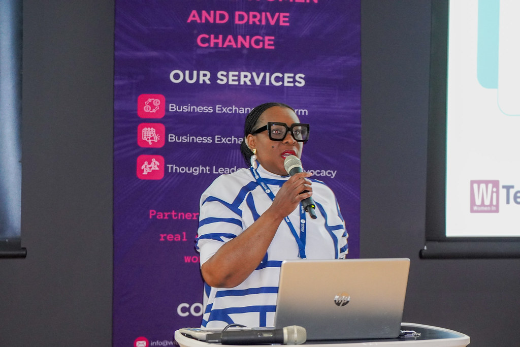 dsc00006_54750561351_l