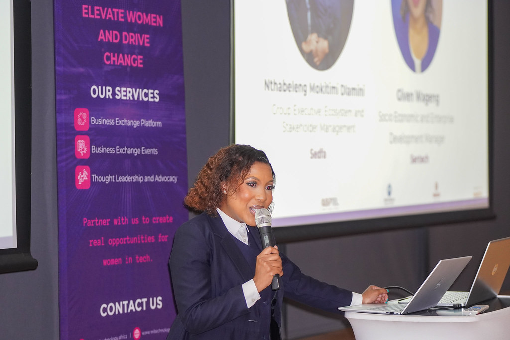 dsc07681_54749241617_l